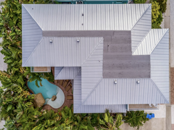 Expansive Beach Home - Casual Luxury - Steps to the Beach